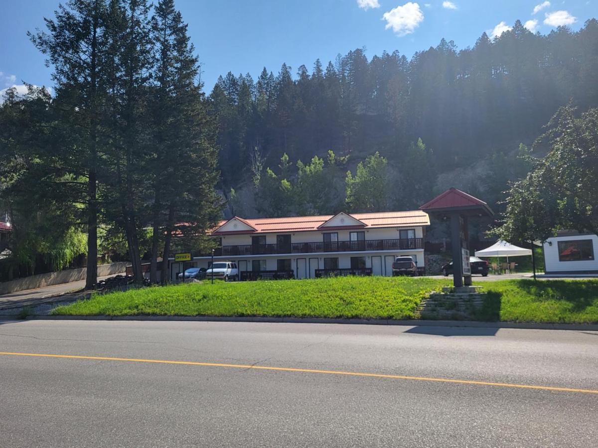 Alpen Motel Radium Hot Springs Zewnętrze zdjęcie
