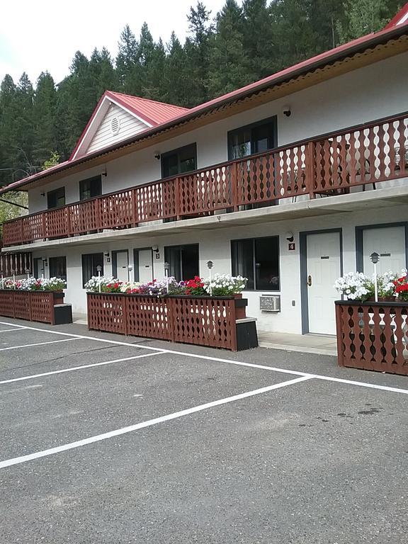 Alpen Motel Radium Hot Springs Zewnętrze zdjęcie