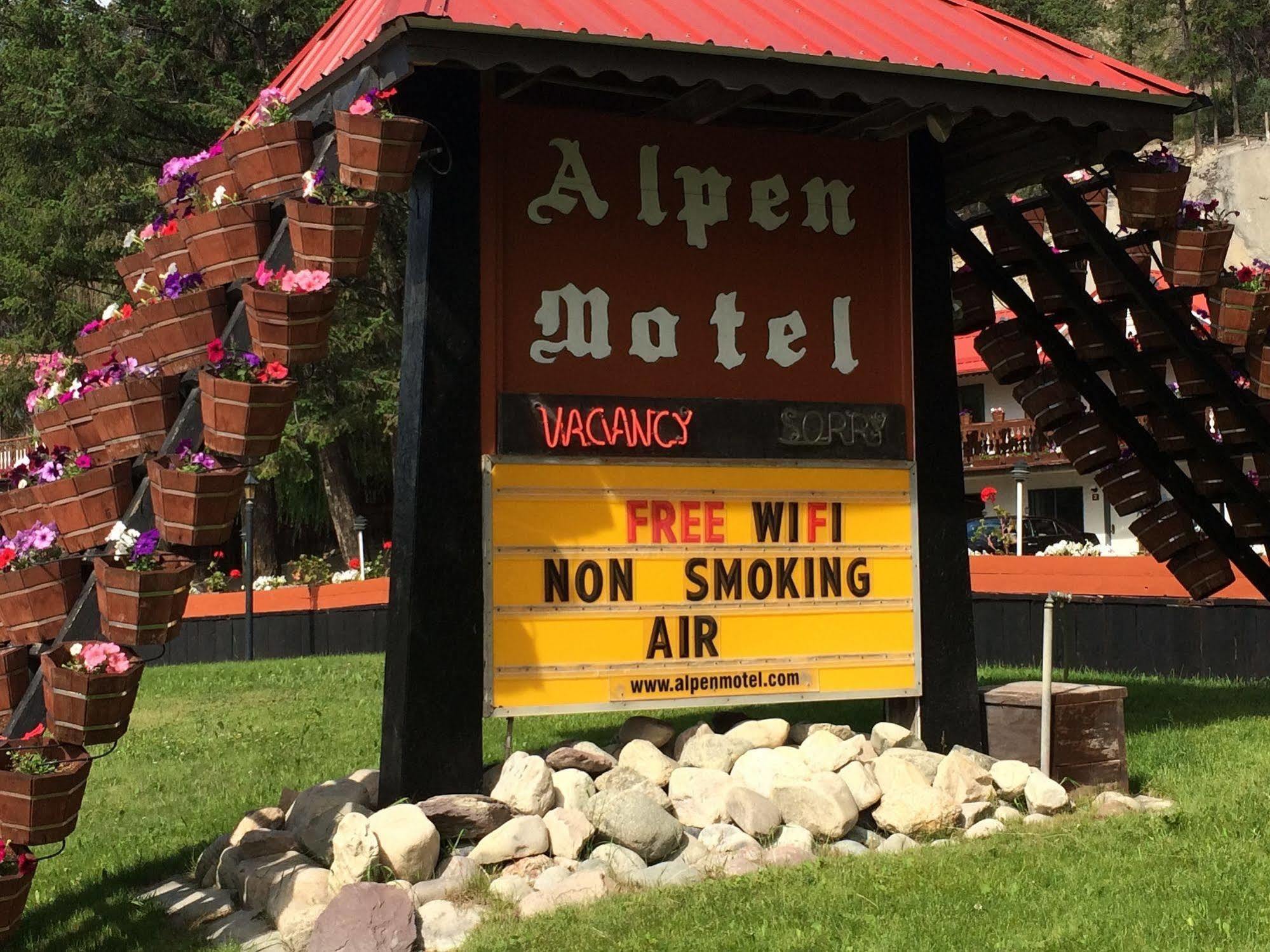 Alpen Motel Radium Hot Springs Zewnętrze zdjęcie