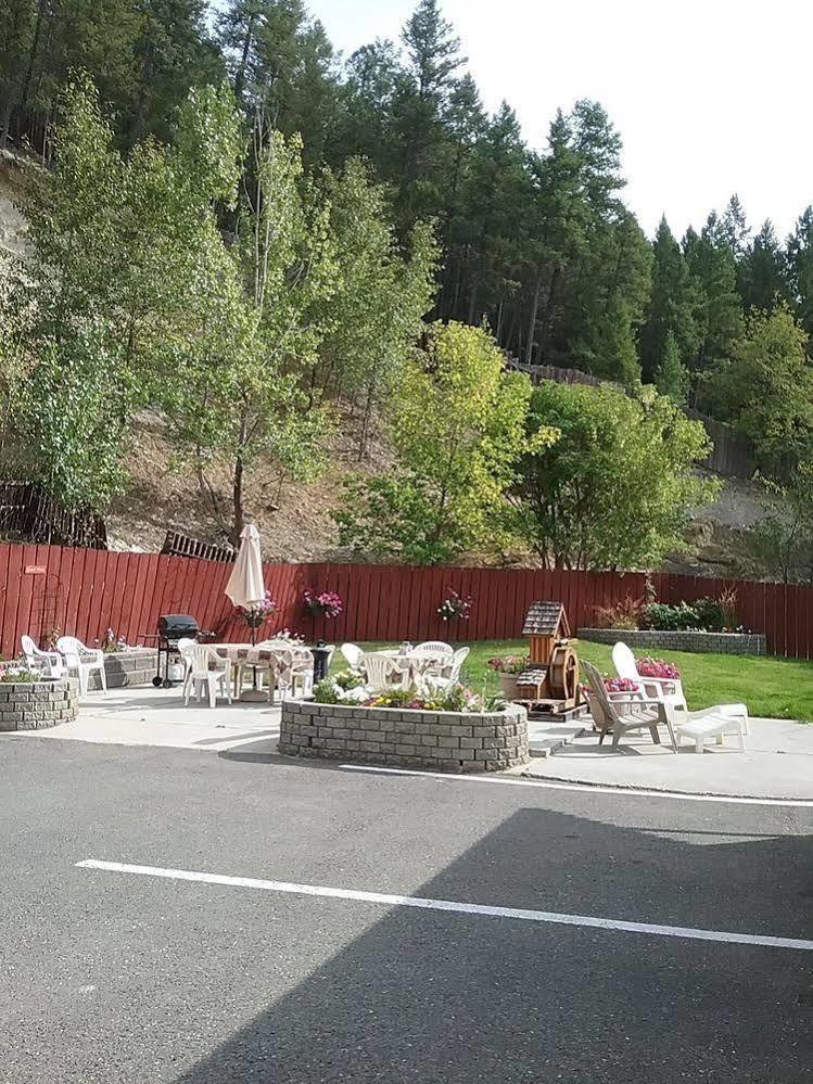 Alpen Motel Radium Hot Springs Zewnętrze zdjęcie